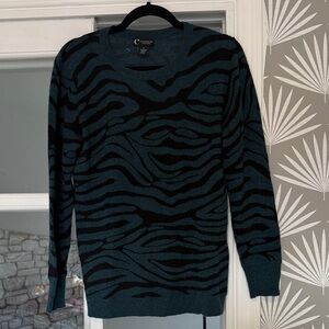 Bloomingdale's Black and Teal Women's Cashmere Sweater